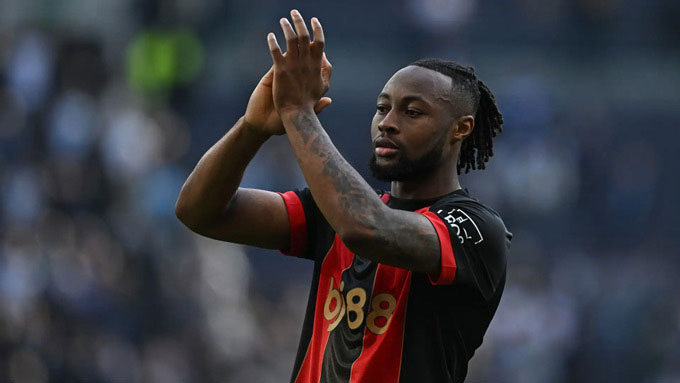 Semenyo is being pursued by both Tottenham and MU