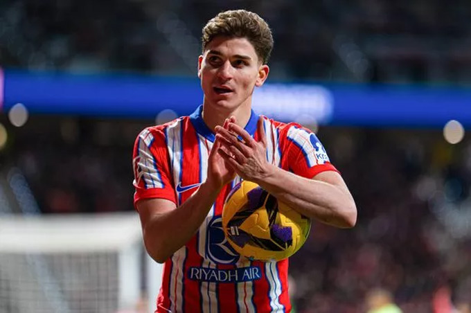 Atletico wants to retain Alvarez