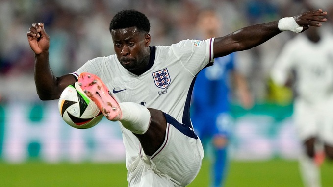 Guehi may even replace the leader in Van Dijk's defense soon