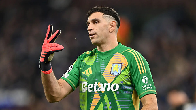 Chelsea want Emiliano Martinez