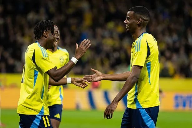 Newcastle wants Elanga to play with Sweden compatriots, Isak