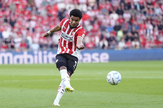 Tillman played impressively in the PSV shirt last season