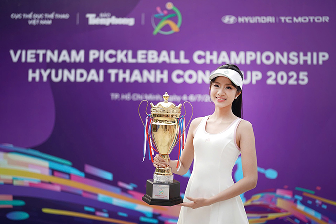 Miss Truc Linh