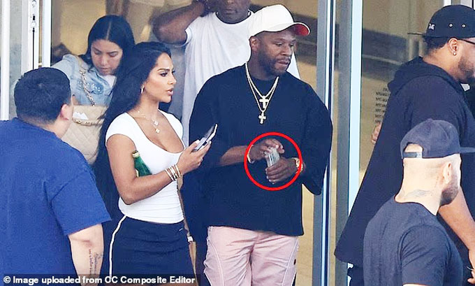 The legendary puncher caught the cash on the hand