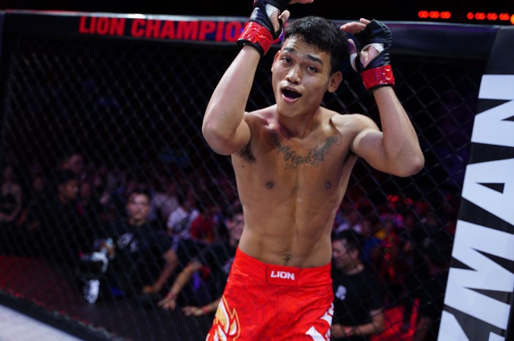 Danh Quoc celebrated like Ronaldo