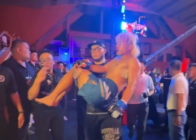 Truong Yen Long was carried out of the ring
