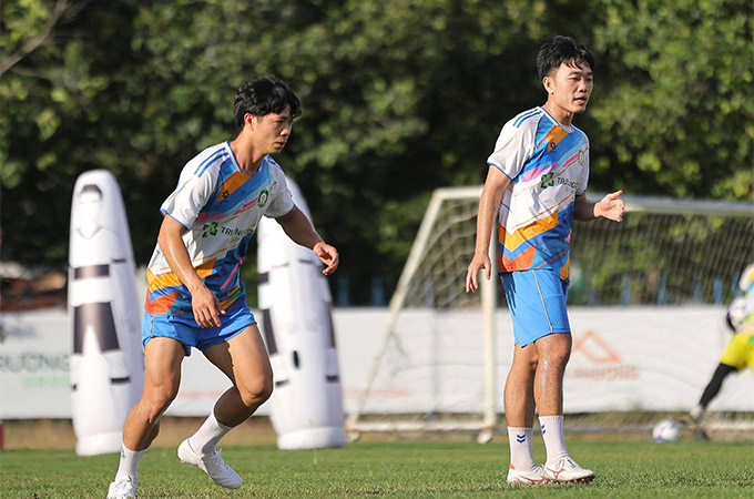 With great investment, Binh Phuoc is being considered a bright candidate for the V.League promotion ticket next season - Photo: BPFC