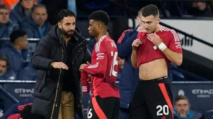 Rashford once made coach Ruben Amorim (left) headache