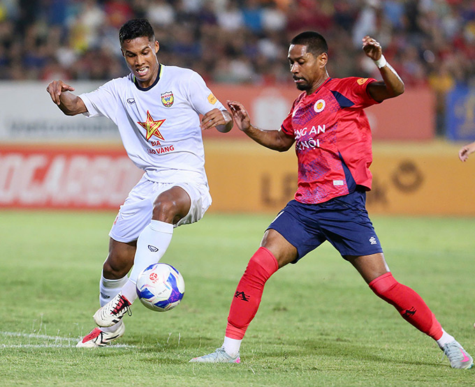 Adou Minh will become a teammate of Cao Pendant Quang Vinh next season - Photo: Minh Tuan 