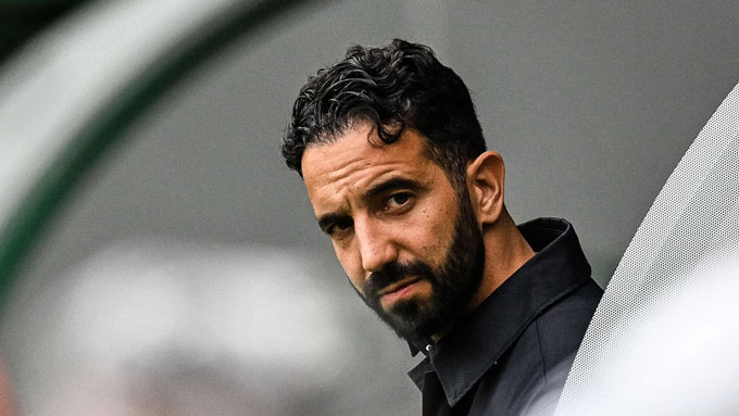 Coach Amorim is giving priority to bring a new striker and a new goalkeeper