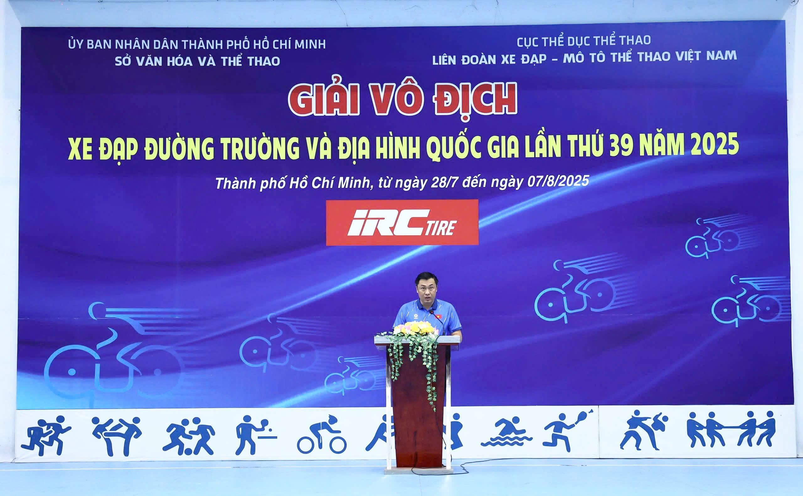 Mr. Cao Van Choi - Deputy Director of Ho Chi Minh City Department of Culture and Sports - Head of the Organizing Committee gave the opening speech