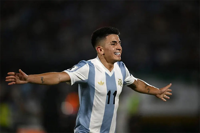 Almada is about to check in medical examination to join Atletico