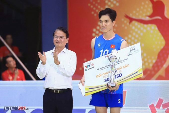 Bich Tuyen won the prize "Best Pass" VTV Cup 2025