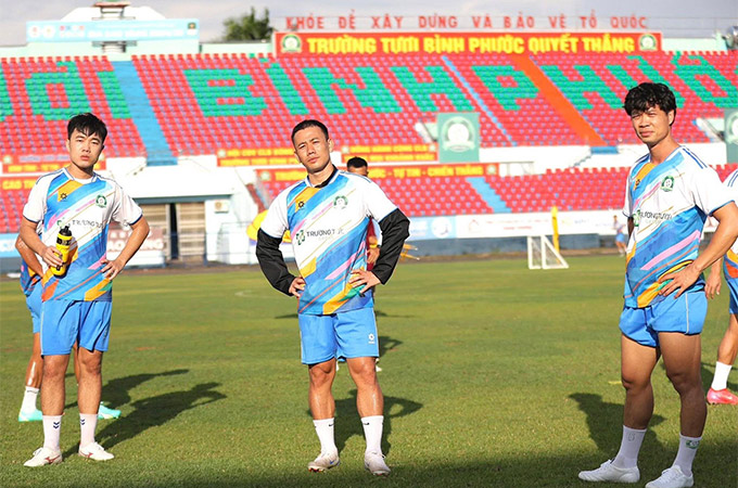 Xuan Truong, Minh Vuong joined Binh Phuoc to reunite with Cong Phuong - Photo: BPFC