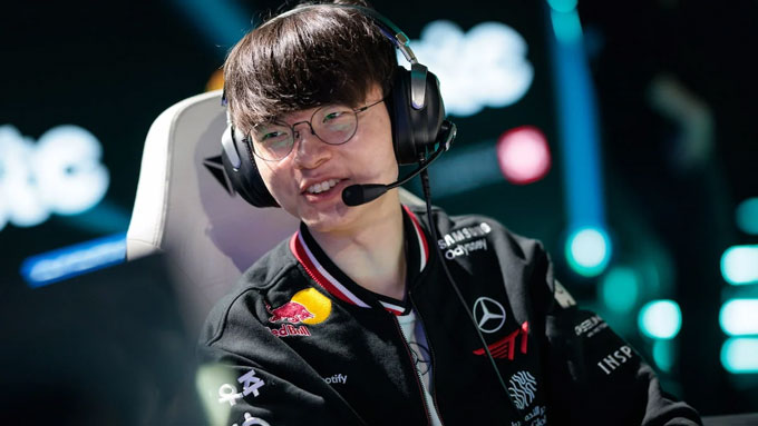 Faker proposes the idea of changing League of Legends