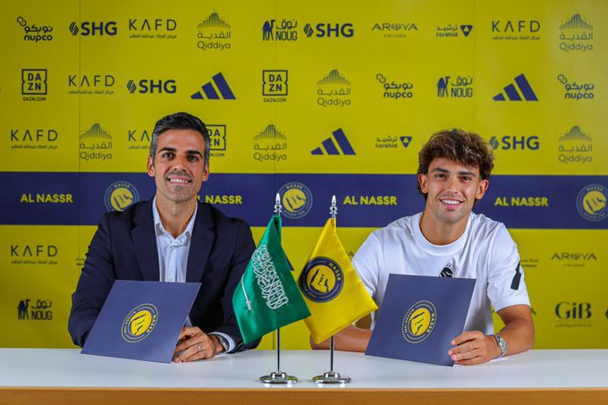 Felix officially signed a contract with Al Nassr