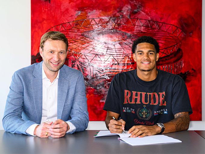 Quansah officially joined Bayer Leverkusen