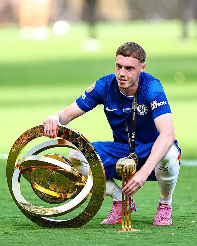 Man City wants to buy Palmer to replace Kevin de Bruyne.