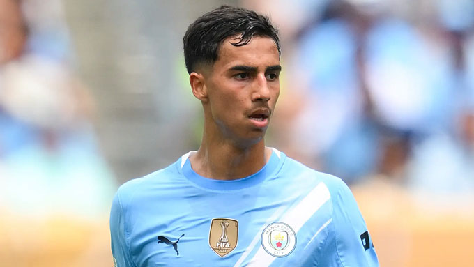 Vitor Reis has applied to leave in the form of borrowed