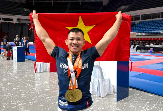 Dao Hong Son won the Southeast Asia Hattrick 2025
