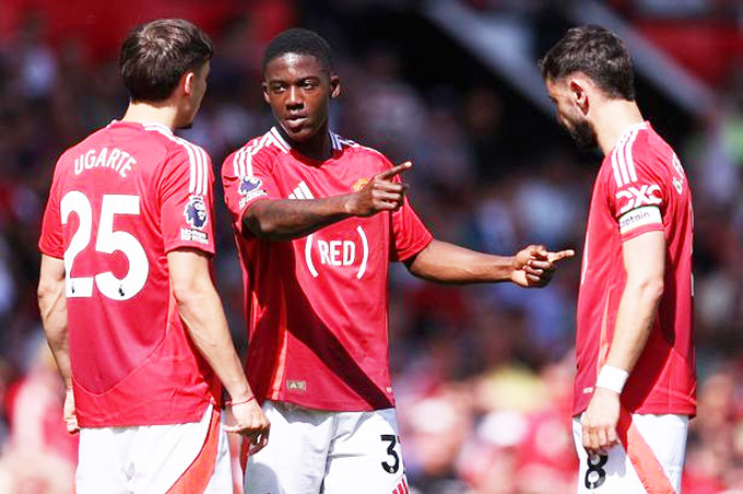 MU midfielders have problems
