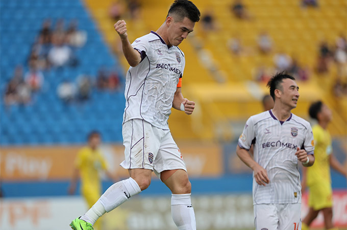 The departure of Tien Linh will be a big loss with Becamex Ho Chi Minh City - Photo: Quoc An 