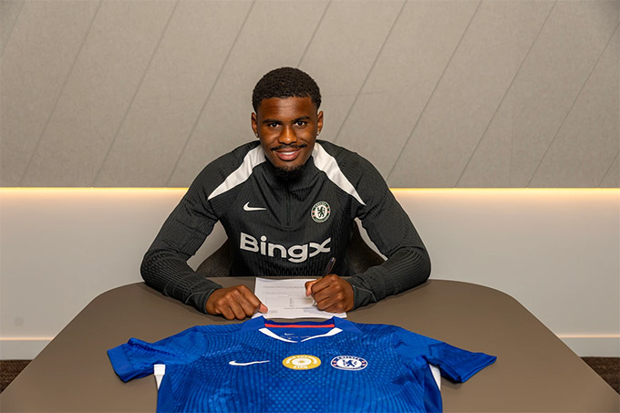 Hato will stick with Chelsea until 2032