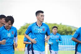 Nguyen Tien Linh broke up with Becamex Ho Chi Minh City in tears