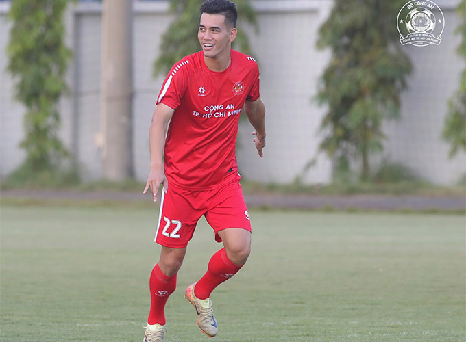 Tien Linh received much expectation when joining the new team - Photo: CA Ho Chi Minh City