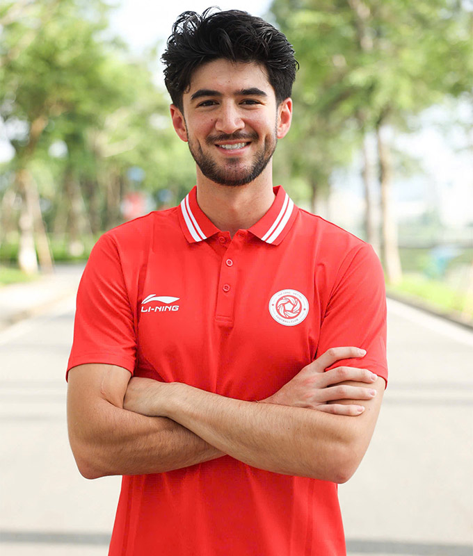 The overseas center -back Kyle Colona received great expectations when joining Viettel 