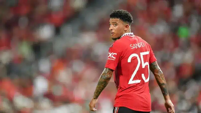 MU accepts a big loss to push away Sancho