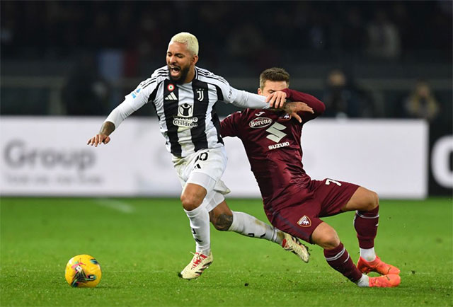 Luiz has just experienced a disaster season in Juventus