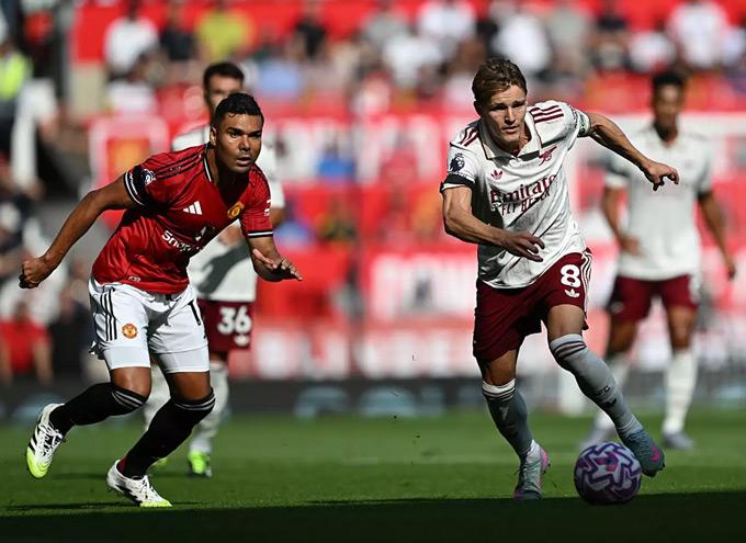 Pictures of Casemiro plays before Arsenal
