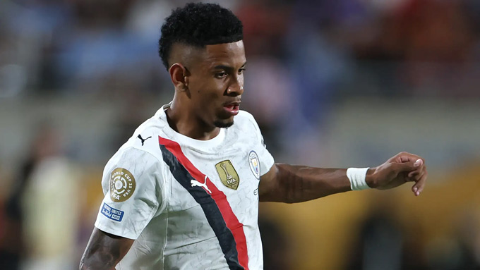Man City is trying to keep the 21 -year -old star