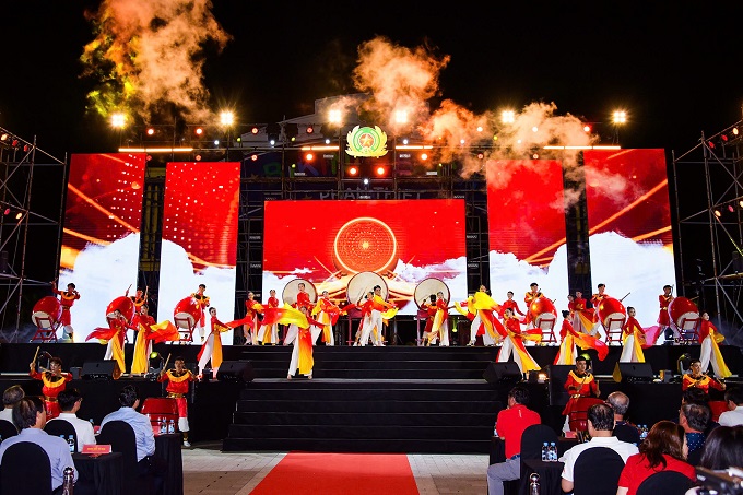 The opening ceremony was very spectacular 
