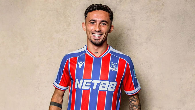 Pino officially wears Palace