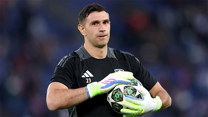 Emiliano Martinez can leave Aston Villa this summer