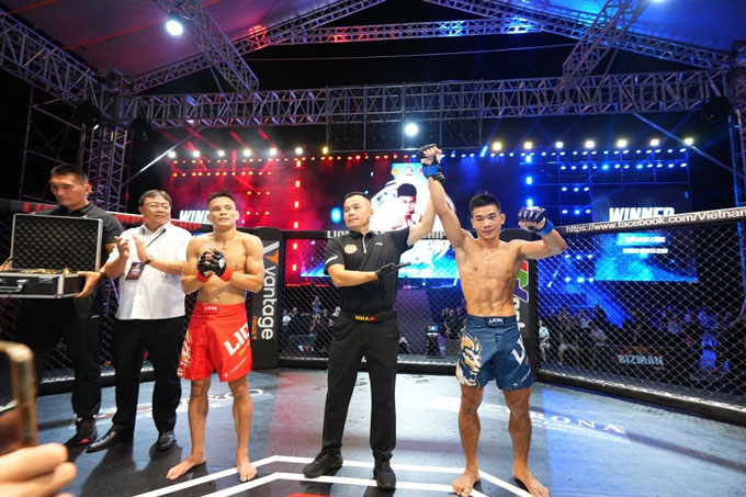 Ngoc Luong (green pants) won against Van Tuan