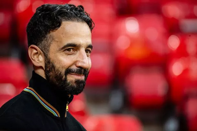 Coach Amorim is waiting for the dream midfielder at MU