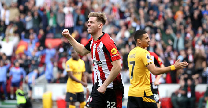Collins play impressively in Brentford