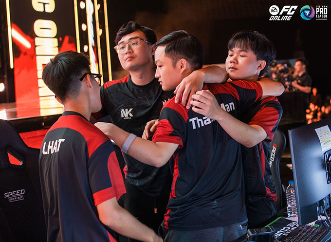 NK FC Online defeated each candidate to once again arrogant standing on the peak of fame