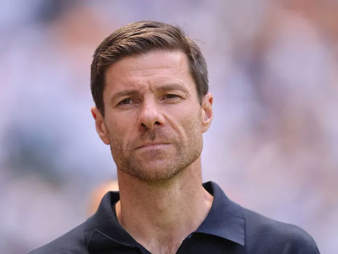 Alonso wants an additional midfielder