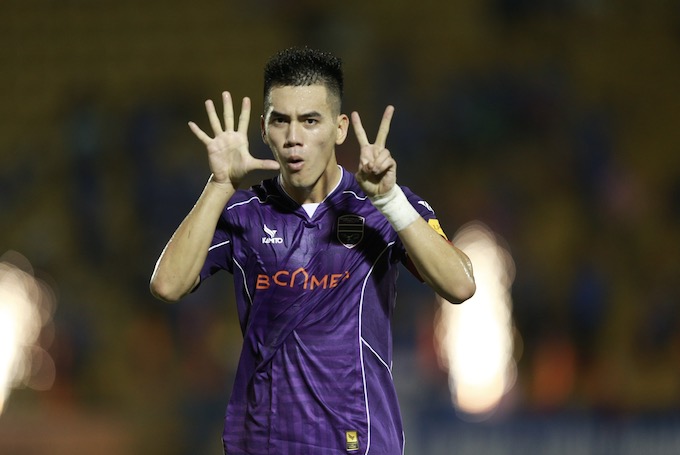 Tien Linh unexpectedly broke up with Becamex Ho Chi Minh City before the 2025/26 season - Photo: Quoc An 