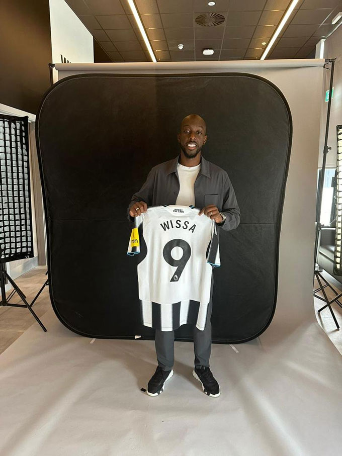 Newcastle bought wissa instead of Isak