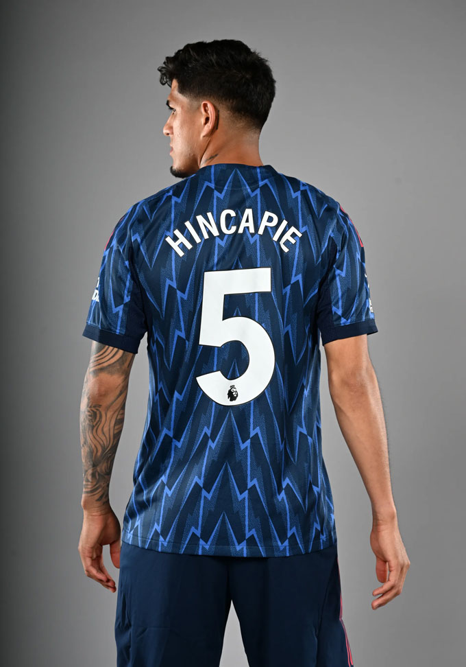 Hincapie will wear the number 5 at Arsenal