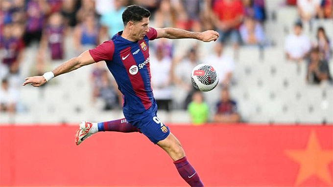 Lewy wants to continue to stick with Barca