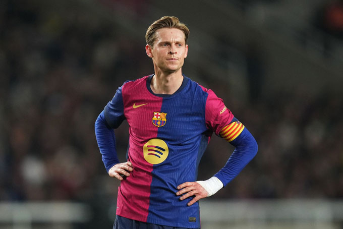 De Jong has not been extended by Barca