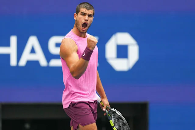 Carlos Alcaraz receives rain and bonus