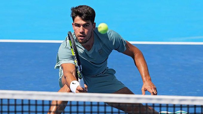 Carlos Alcaraz exhausted after the US Open 2025 championship, unexpectedly withdrawing Davis Cup