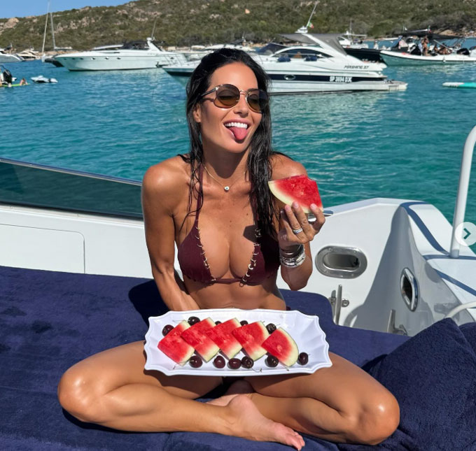 Elisabetta Gregoraci is charismatic